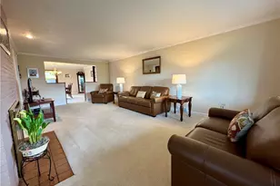 675 Rolling Green Dr, Bethel Park, PA 15102 - Photo 6