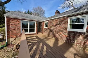 675 Rolling Green Dr, Bethel Park, PA 15102 - Photo 24