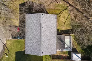 2746 Kingston Dr, Harrison Township, PA 15065 - Photo 22