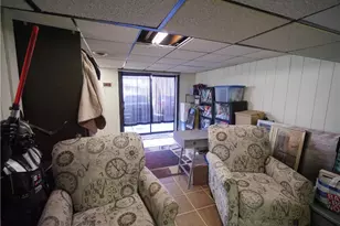 2746 Kingston Dr, Harrison Township, PA 15065 - Photo 6