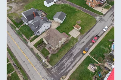 335 E Pike St, Houston, PA 15342 - Photo 44