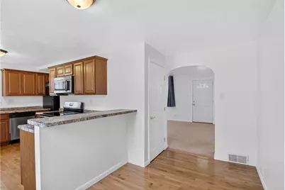 335 E Pike St, Houston, PA 15342 - Photo 12
