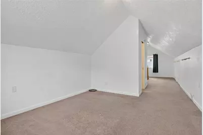 335 E Pike St, Houston, PA 15342 - Photo 32