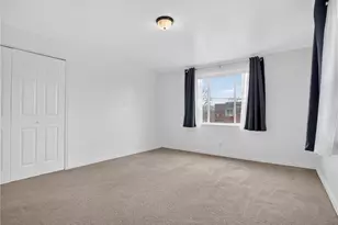 335 E Pike St, Houston, PA 15342 - Photo 22