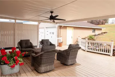 106 Maple St, Dry Tav-Rices Landing, PA 15357 - Photo 12