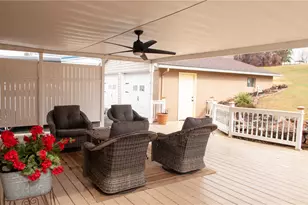 106 Maple St, Dry Tav-Rices Landing, PA 15357 - Photo 12