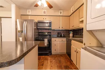 640 5th St #103, Oakmont, PA 15139 - Photo 8