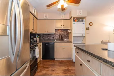 640 5th St #103, Oakmont, PA 15139 - Photo 4