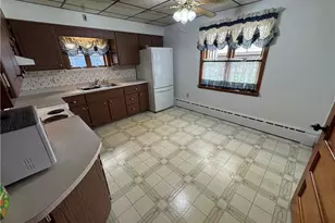 111 N Hitchman St, Mt Pleasant Boro, PA 15666 - Photo 22