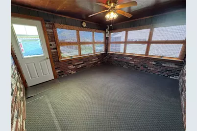 111 N Hitchman Street, Mt Pleasant Boro, PA 15666 - Photo 24