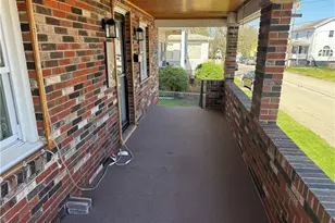 111 N Hitchman St, Mt Pleasant Boro, PA 15666 - Photo 6