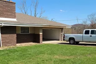 4691 Sardis Rd, Pittsburgh, PA 15068 - Photo 2