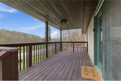 235 Pleasant Valley Rd, Buffalo Township, PA 15323 - Photo 4