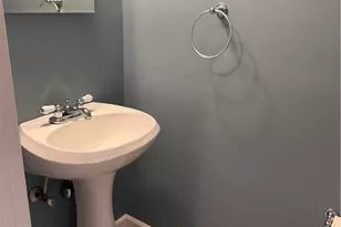 408 Scott Ln, Peters Township, PA 15367 - Photo 8