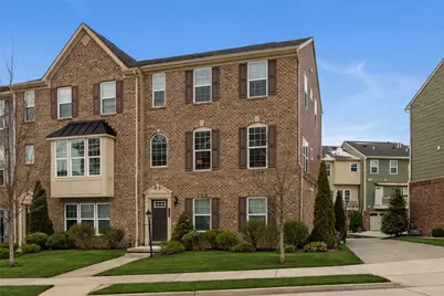 236 Thornapple Ln, Cranberry Township, PA 16066 - Photo 2