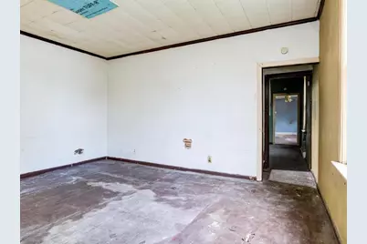 1817 4th Ave, Beaver Falls, PA 15010 - Photo 2