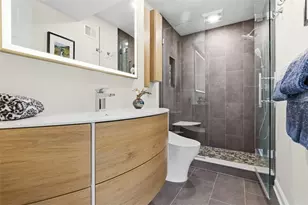 52 Waterfront Dr, Washington's Landing, PA 15222 - Photo 24