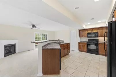 607 Hilton Circle, Collier Township, PA 15071 - Photo 6