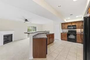 607 Hilton Cir, Collier Township, PA 15071 - Photo 6