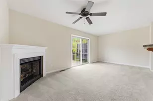 607 Hilton Cir, Collier Township, PA 15071 - Photo 12