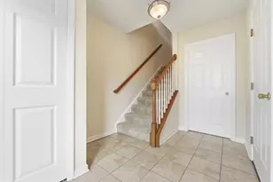 607 Hilton Cir, Collier Township, PA 15071 - Photo 2