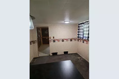 35 Beallsville Rd, East Bethlehem, PA 15333 - Photo 10