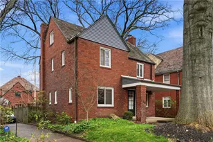 130 Yorkshire Dr, Pittsburgh, PA 15208 - Photo 2