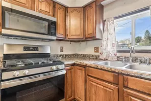 336 Valley St, McDonald, PA 15057 - Photo 6