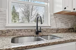 2704 Pittsburgh, Pittsburgh, PA 15143 - Photo 18