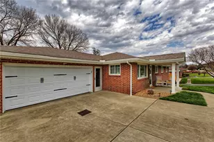 469 Hillcrest Dr, Unity Township, PA 15650 - Photo 44