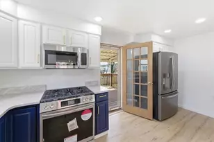 1167 Lapish Rd, Pittsburgh, PA 15212 - Photo 10