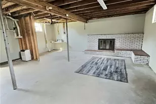 426 Houston Ave, Harrisville Boro, PA 16038 - Photo 16