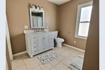 426 Houston Ave, Harrisville Boro, PA 16038 - Photo 12