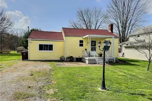 426 Houston Ave, Harrisville Boro, PA 16038 - Photo 1