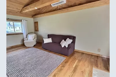 426 Houston Ave, Harrisville Boro, PA 16038 - Photo 6