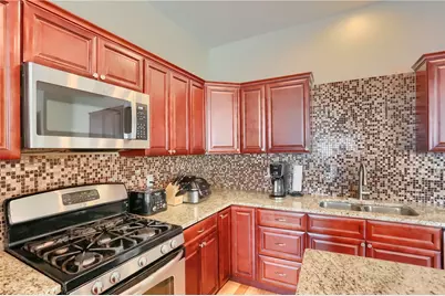 323 Virginia Ave, Pittsburgh, PA 15211 - Photo 16