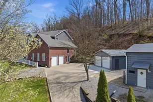 229 Union Ave, Oakdale, PA 15071 - Photo 40