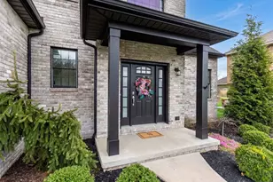 2547 Forest Brook Dr, Pittsburgh, PA 15241 - Photo 2