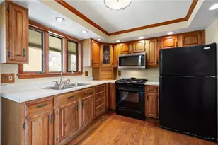 1144 Cascade Dr, West Homestead, PA 15120 - Photo 10