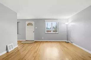 948 Rita Dr, Wilkins Township, PA 15221 - Photo 6