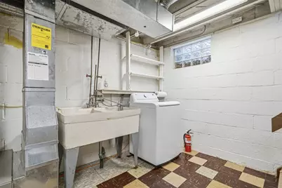 948 Rita Dr, Wilkins Township, PA 15221 - Photo 32