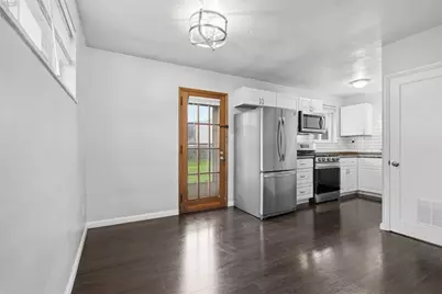 102 Dunbar Dr, Wilkins Township, PA 15235 - Photo 6