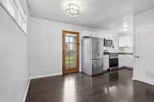 102 Dunbar Dr, Wilkins Township, PA 15235 - Photo 6