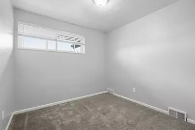 102 Dunbar Dr, Wilkins Township, PA 15235 - Photo 14