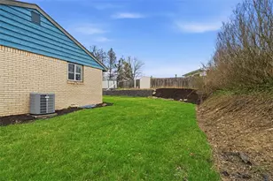 102 Dunbar Dr, Wilkins Township, PA 15235 - Photo 44