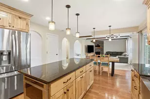 153 Winterbrook Dr, Cranberry Township, PA 16066 - Photo 16