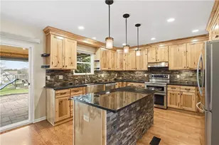 153 Winterbrook Dr, Cranberry Township, PA 16066 - Photo 14