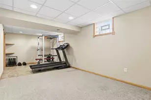 153 Winterbrook Dr, Cranberry Township, PA 16066 - Photo 32