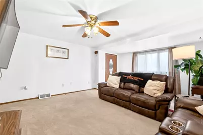 32 Tulip St, Adamsburg, PA 15611 - Photo 12