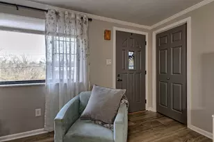 104 Lansdowne Dr, Verona, PA 15147 - Photo 2